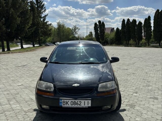 Черный Шевроле Авео, объемом двигателя 1.5 л и пробегом 228 тыс. км за 2700 $, фото 1 на Automoto.ua
