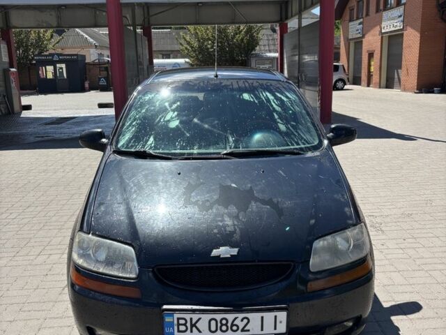 Черный Шевроле Авео, объемом двигателя 1.5 л и пробегом 228 тыс. км за 2700 $, фото 1 на Automoto.ua