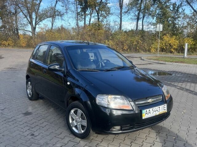 Черный Шевроле Авео, объемом двигателя 1.5 л и пробегом 260 тыс. км за 2600 $, фото 1 на Automoto.ua