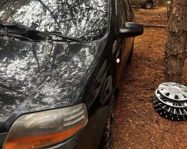 Черный Шевроле Авео, объемом двигателя 1.5 л и пробегом 220 тыс. км за 2300 $, фото 1 на Automoto.ua