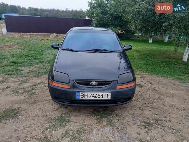 Черный Шевроле Авео, объемом двигателя 1.5 л и пробегом 250 тыс. км за 2700 $, фото 1 на Automoto.ua