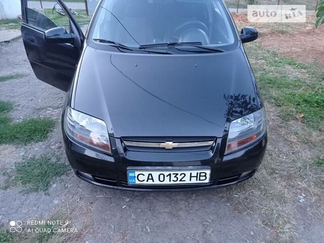 Черный Шевроле Авео, объемом двигателя 1.5 л и пробегом 300 тыс. км за 3300 $, фото 1 на Automoto.ua
