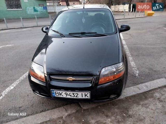 Черный Шевроле Авео, объемом двигателя 1.5 л и пробегом 140 тыс. км за 4200 $, фото 1 на Automoto.ua