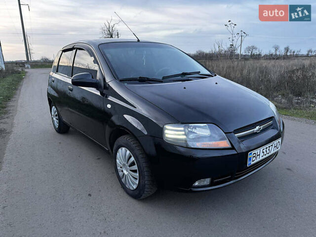 Черный Шевроле Авео, объемом двигателя 1.5 л и пробегом 380 тыс. км за 2900 $, фото 1 на Automoto.ua