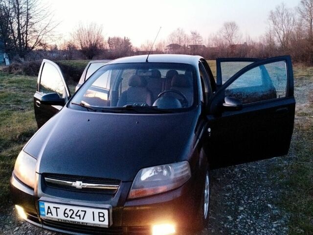 Черный Шевроле Авео, объемом двигателя 1.4 л и пробегом 120 тыс. км за 3600 $, фото 1 на Automoto.ua