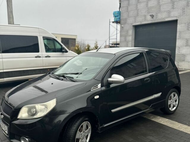 Черный Шевроле Авео, объемом двигателя 1.5 л и пробегом 250 тыс. км за 3100 $, фото 1 на Automoto.ua