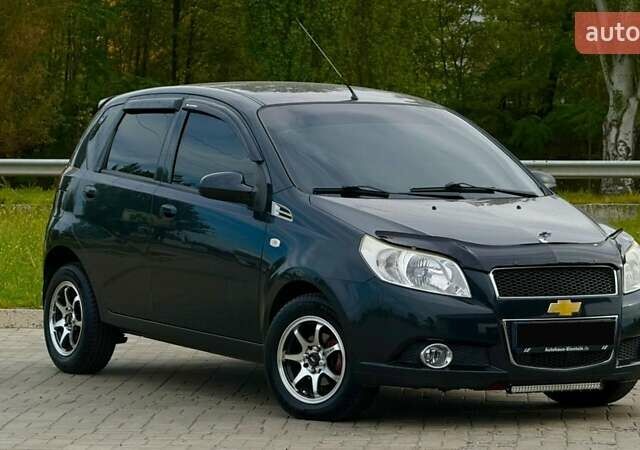 Черный Шевроле Авео, объемом двигателя 1.4 л и пробегом 160 тыс. км за 4600 $, фото 1 на Automoto.ua