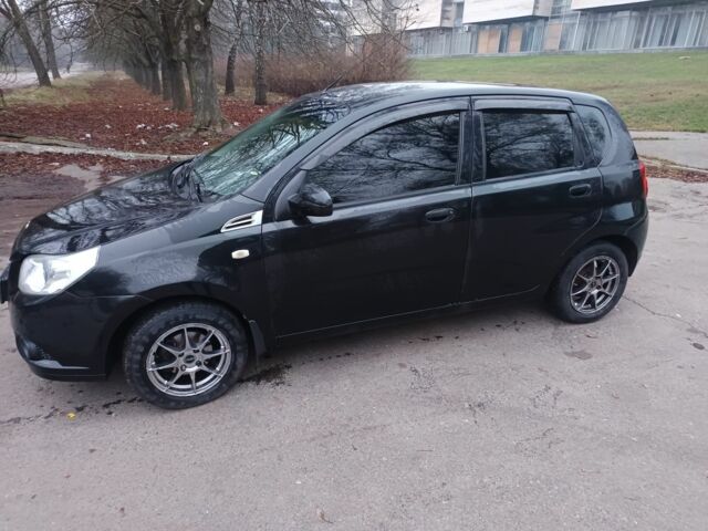 Черный Шевроле Авео, объемом двигателя 1.5 л и пробегом 324 тыс. км за 4250 $, фото 1 на Automoto.ua