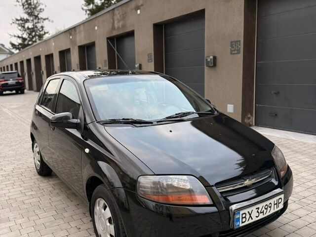 Чорний Шевроле Авео, об'ємом двигуна 1.5 л та пробігом 200 тис. км за 2450 $, фото 1 на Automoto.ua