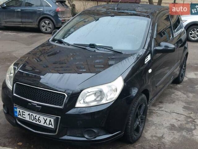 Черный Шевроле Авео, объемом двигателя 1.5 л и пробегом 213 тыс. км за 3900 $, фото 1 на Automoto.ua