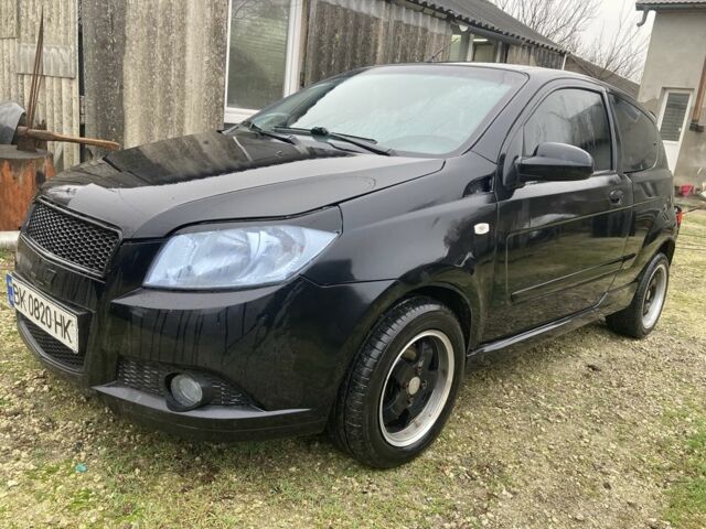 Черный Шевроле Авео, объемом двигателя 1.5 л и пробегом 170 тыс. км за 3500 $, фото 1 на Automoto.ua