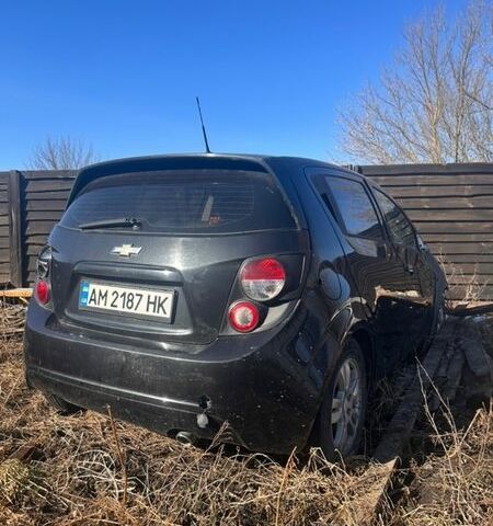 Черный Шевроле Авео, объемом двигателя 1.25 л и пробегом 220 тыс. км за 2300 $, фото 1 на Automoto.ua
