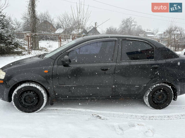 Чорний Шевроле Авео, об'ємом двигуна 1.5 л та пробігом 230 тис. км за 1800 $, фото 1 на Automoto.ua