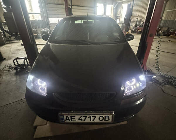Чорний Шевроле Авео, об'ємом двигуна 1.5 л та пробігом 110 тис. км за 2999 $, фото 1 на Automoto.ua