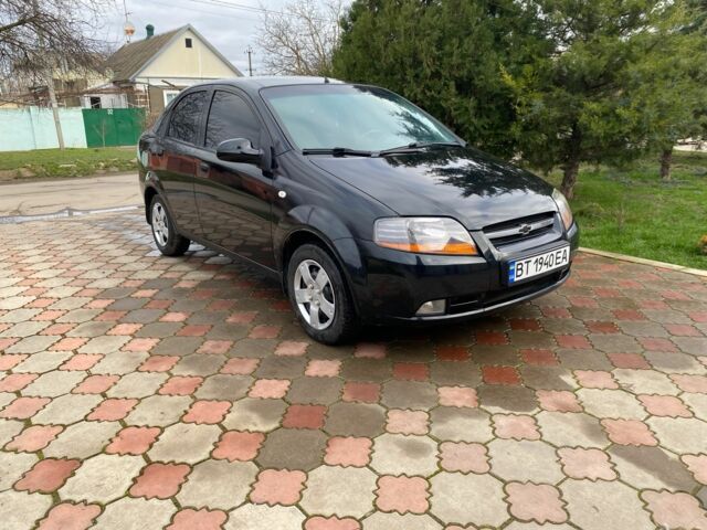 Черный Шевроле Авео, объемом двигателя 1.5 л и пробегом 129 тыс. км за 3500 $, фото 1 на Automoto.ua