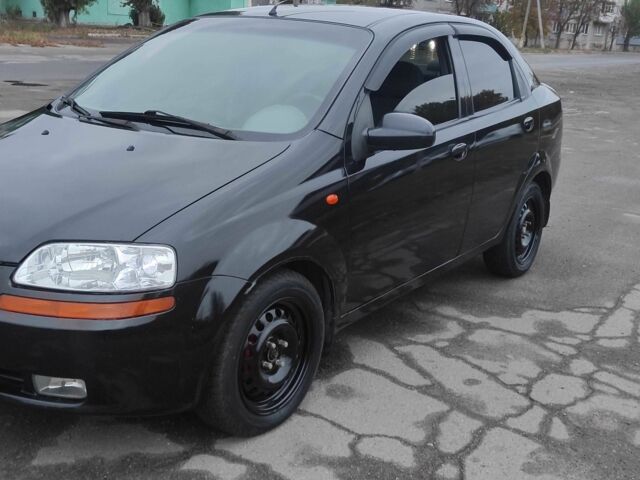 Черный Шевроле Авео, объемом двигателя 1.5 л и пробегом 170 тыс. км за 3108 $, фото 1 на Automoto.ua