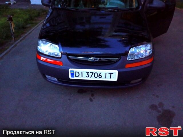 Черный Шевроле Авео, объемом двигателя 1.5 л и пробегом 376 тыс. км за 2100 $, фото 1 на Automoto.ua