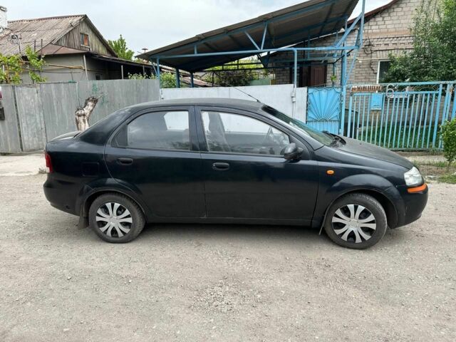 Черный Шевроле Авео, объемом двигателя 1.5 л и пробегом 266 тыс. км за 1400 $, фото 1 на Automoto.ua