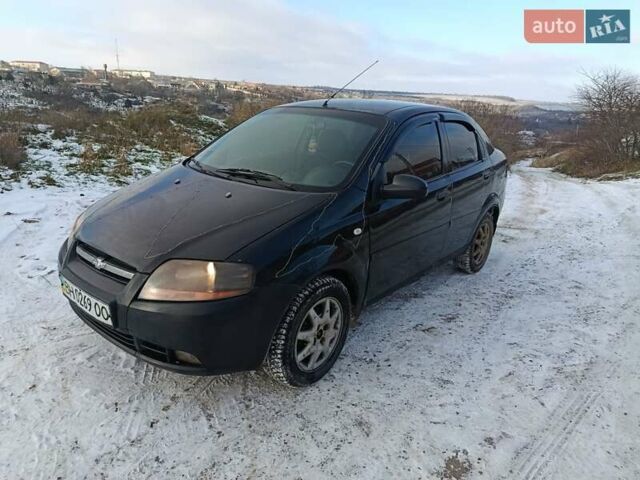 Черный Шевроле Авео, объемом двигателя 1.5 л и пробегом 350 тыс. км за 2000 $, фото 1 на Automoto.ua