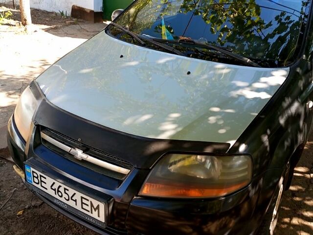 Черный Шевроле Авео, объемом двигателя 1.5 л и пробегом 600 тыс. км за 2900 $, фото 1 на Automoto.ua