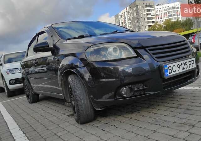 Черный Шевроле Авео, объемом двигателя 1.5 л и пробегом 221 тыс. км за 3300 $, фото 1 на Automoto.ua