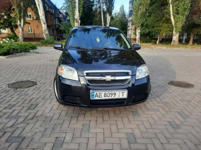 Черный Шевроле Авео, объемом двигателя 1.5 л и пробегом 230 тыс. км за 3750 $, фото 1 на Automoto.ua