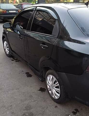 Черный Шевроле Авео, объемом двигателя 1.5 л и пробегом 240 тыс. км за 2800 $, фото 1 на Automoto.ua