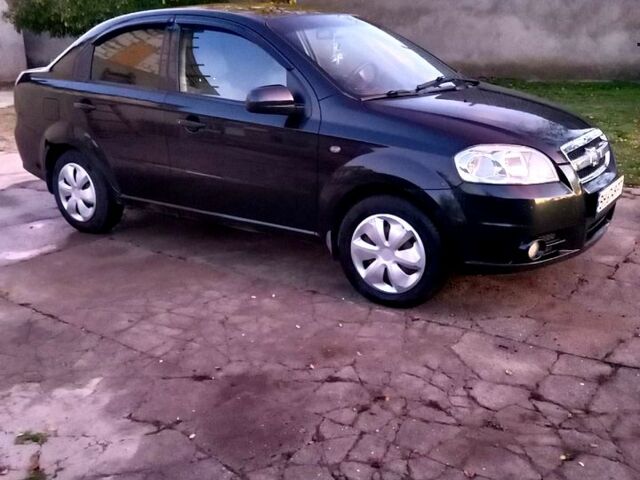 Черный Шевроле Авео, объемом двигателя 1.5 л и пробегом 250 тыс. км за 3000 $, фото 1 на Automoto.ua