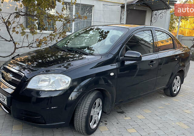 Черный Шевроле Авео, объемом двигателя 1.5 л и пробегом 193 тыс. км за 3800 $, фото 1 на Automoto.ua
