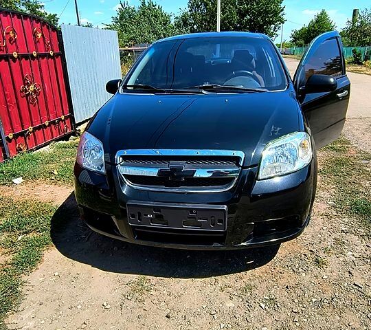 Черный Шевроле Авео, объемом двигателя 1.5 л и пробегом 160 тыс. км за 3450 $, фото 1 на Automoto.ua