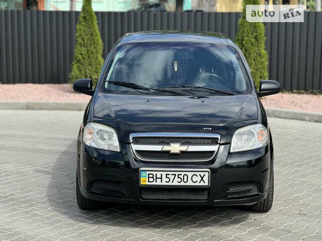 Черный Шевроле Авео, объемом двигателя 1.5 л и пробегом 195 тыс. км за 3350 $, фото 1 на Automoto.ua