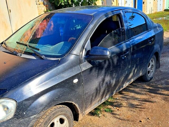 Черный Шевроле Авео, объемом двигателя 1.5 л и пробегом 200 тыс. км за 2500 $, фото 1 на Automoto.ua