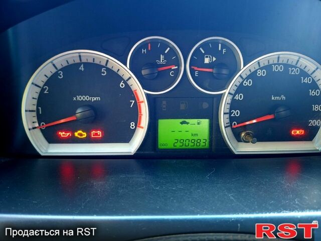 Черный Шевроле Авео, объемом двигателя 1.5 л и пробегом 290 тыс. км за 2500 $, фото 1 на Automoto.ua