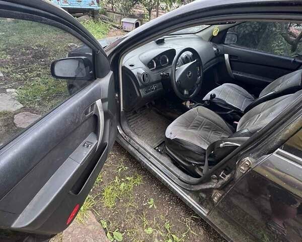Черный Шевроле Авео, объемом двигателя 1.5 л и пробегом 220 тыс. км за 5090 $, фото 1 на Automoto.ua