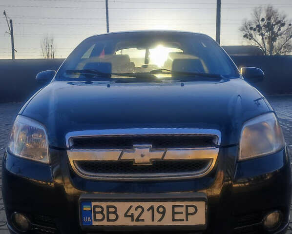 Черный Шевроле Авео, объемом двигателя 1.5 л и пробегом 449 тыс. км за 2800 $, фото 1 на Automoto.ua