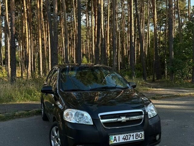 Черный Шевроле Авео, объемом двигателя 1.5 л и пробегом 268 тыс. км за 3200 $, фото 1 на Automoto.ua