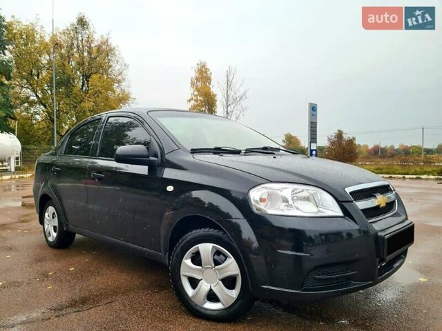 Черный Шевроле Авео, объемом двигателя 1.5 л и пробегом 213 тыс. км за 4300 $, фото 1 на Automoto.ua