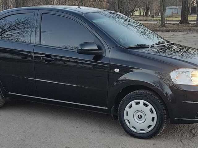 Черный Шевроле Авео, объемом двигателя 1.5 л и пробегом 67 тыс. км за 5600 $, фото 1 на Automoto.ua