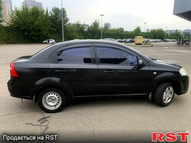 Черный Шевроле Авео, объемом двигателя 1.5 л и пробегом 305 тыс. км за 3800 $, фото 1 на Automoto.ua