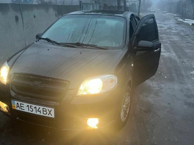 Черный Шевроле Авео, объемом двигателя 1.5 л и пробегом 220 тыс. км за 3200 $, фото 1 на Automoto.ua