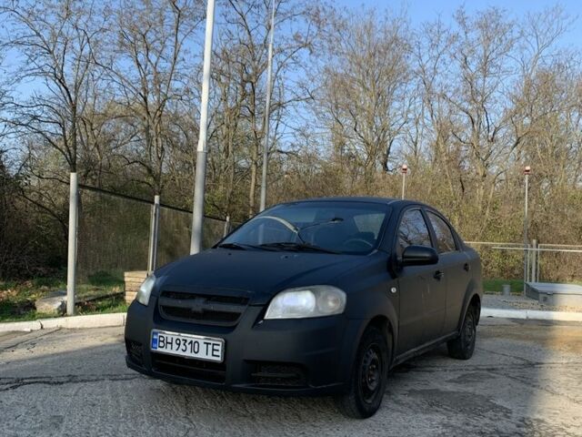 Черный Шевроле Авео, объемом двигателя 1.5 л и пробегом 250 тыс. км за 2350 $, фото 1 на Automoto.ua