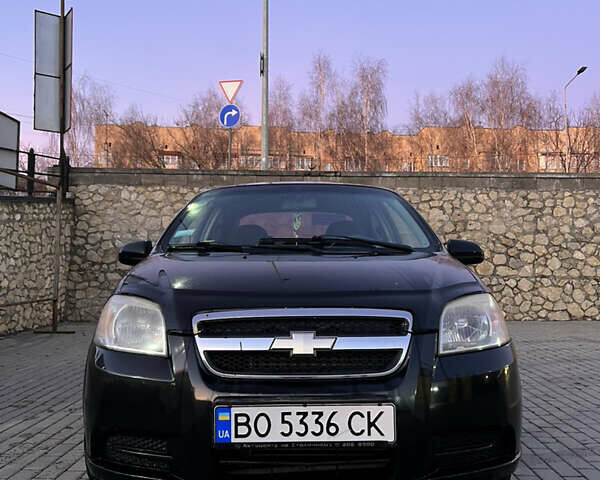 Черный Шевроле Авео, объемом двигателя 1.5 л и пробегом 200 тыс. км за 3500 $, фото 1 на Automoto.ua
