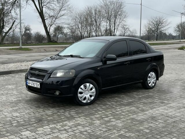 Черный Шевроле Авео, объемом двигателя 1.5 л и пробегом 290 тыс. км за 2999 $, фото 1 на Automoto.ua