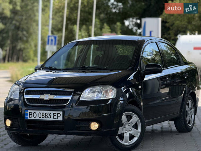 Черный Шевроле Авео, объемом двигателя 1.5 л и пробегом 127 тыс. км за 3899 $, фото 1 на Automoto.ua