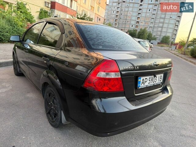 Черный Шевроле Авео, объемом двигателя 1.5 л и пробегом 220 тыс. км за 3900 $, фото 1 на Automoto.ua