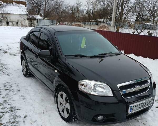 Черный Шевроле Авео, объемом двигателя 1.5 л и пробегом 322 тыс. км за 3700 $, фото 1 на Automoto.ua