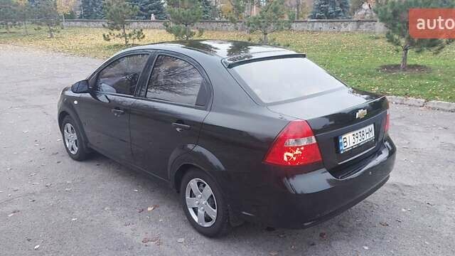 Черный Шевроле Авео, объемом двигателя 1.5 л и пробегом 196 тыс. км за 3800 $, фото 1 на Automoto.ua