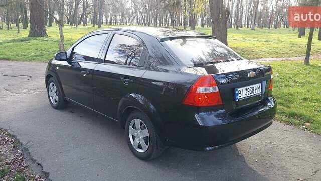 Черный Шевроле Авео, объемом двигателя 1.5 л и пробегом 196 тыс. км за 3900 $, фото 1 на Automoto.ua