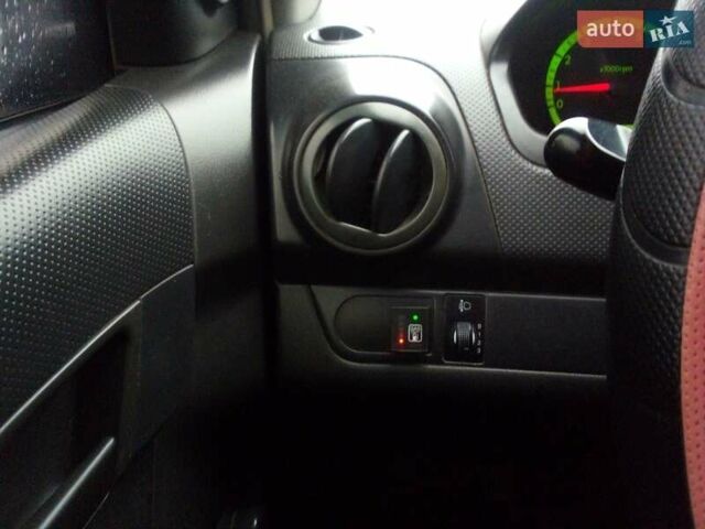 Черный Шевроле Авео, объемом двигателя 1.5 л и пробегом 335 тыс. км за 3400 $, фото 1 на Automoto.ua