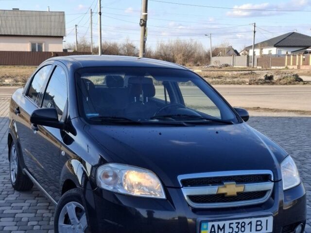 Черный Шевроле Авео, объемом двигателя 0 л и пробегом 210 тыс. км за 3900 $, фото 1 на Automoto.ua
